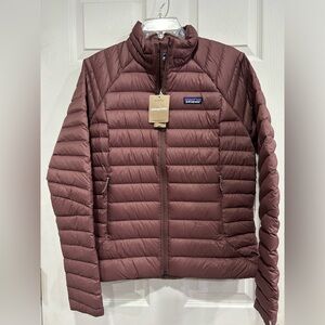 Patagonia Women’s Medium Down Sweater Puffer Jacket Dark Pink Dulse Mauve NWT